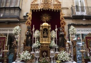 corpus-altar-rech-RVHU8oJvVk99fdlW3dGIsuM-758x531@abc
