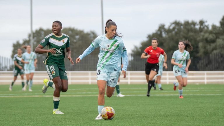 Una gran actuación de Tati evita que el Real Betis Féminas sume en Cáceres 